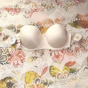 NWT SO Love strapless white full coverage bra adjustable closure hooks, 34D